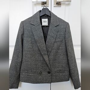 Zara 100% Wool Charcoal and Black Patterned Blazer